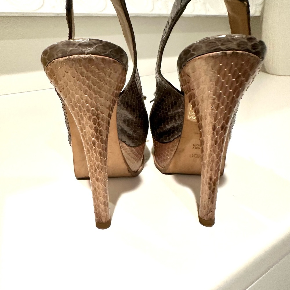Fendi Python Slingback Pumps. Spuntata Colubro Pe… - image 4